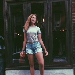 Meet your Posher, Leah